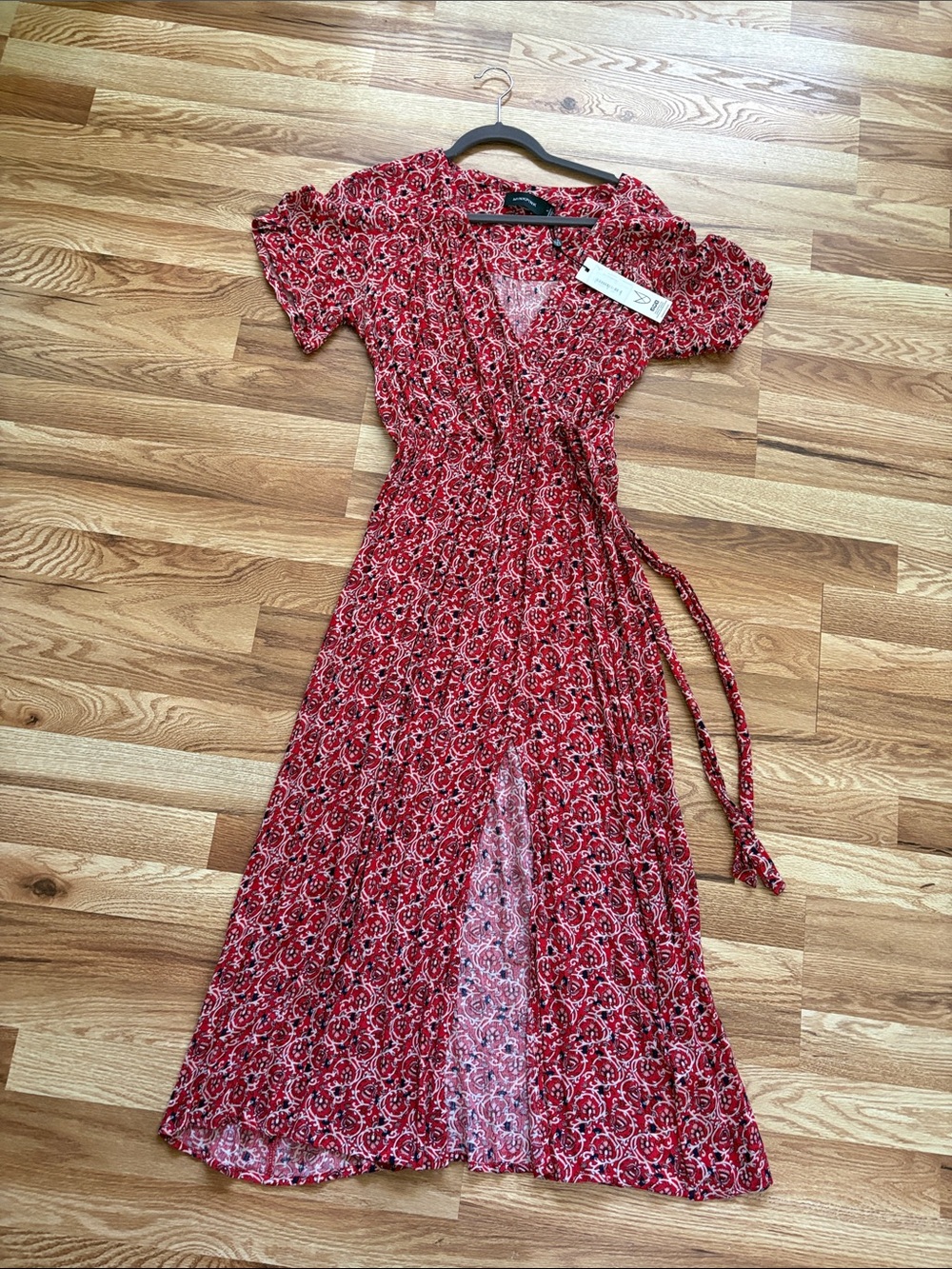 NWT MINKPINK Red Paisley Wrap Maxi
Dress | High-Low Slit | Size S